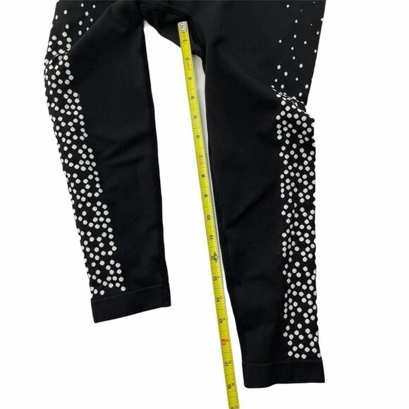 Fabletics Seamless printed capri leggings in jacquard dots women’s XS - Picture 11 of 12